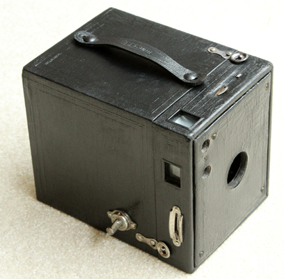kodak brownie no. 3, model b box film camera 1920