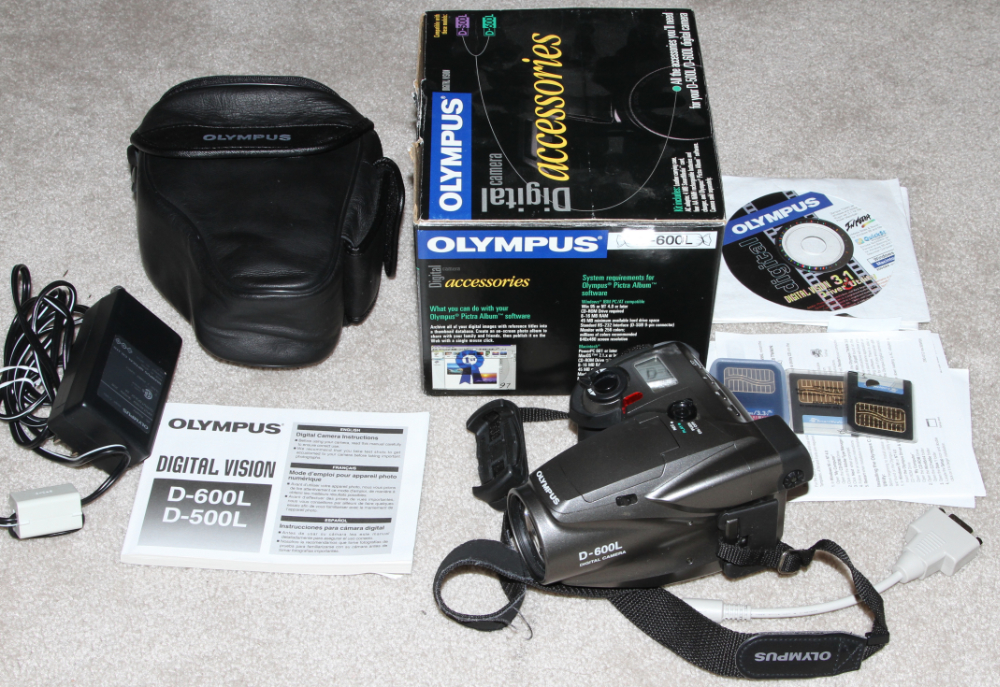 Olympus Camedia C-1400L digital camera kit